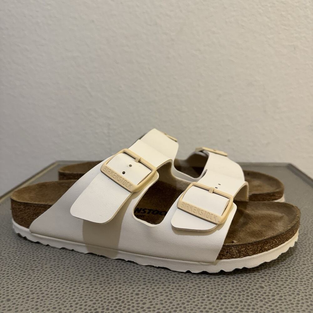 Birkenstock Arizona Birko-Flor Microfiber-Lined EVA Sandals size 39 EU Eggshell